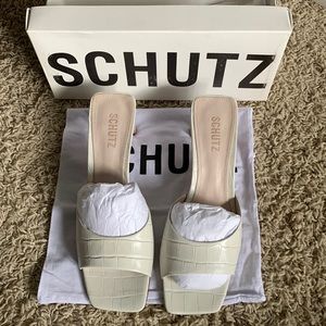 Schutz Mules
